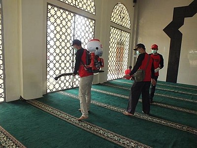 Gugus Tugas COVID 19 - Penyemprotan Desinfektan - foto 6